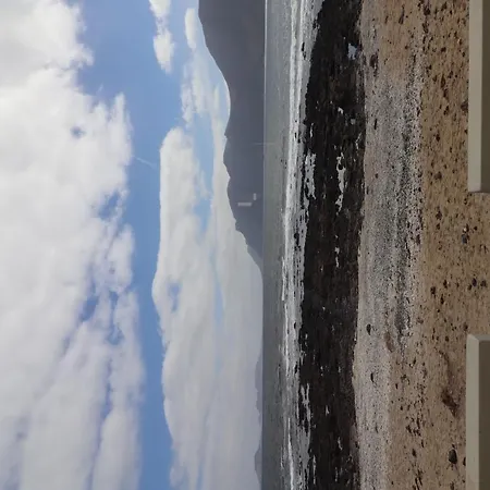 Apto Olas 2 Bajo * Famara